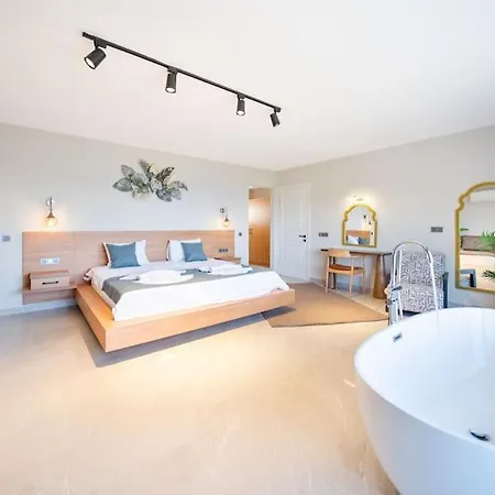 Vila Larrisa Fethiye
